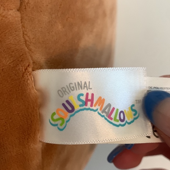 Avery the duck Christmas edition - Picture 5 of 5